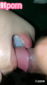 阿姨被射满满一口精液